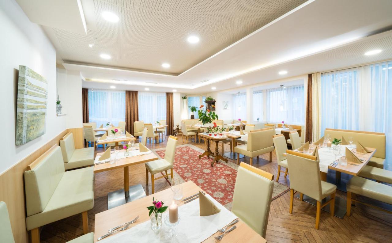 Hotel-Restaurant Gollner Lebring Eksteriør billede